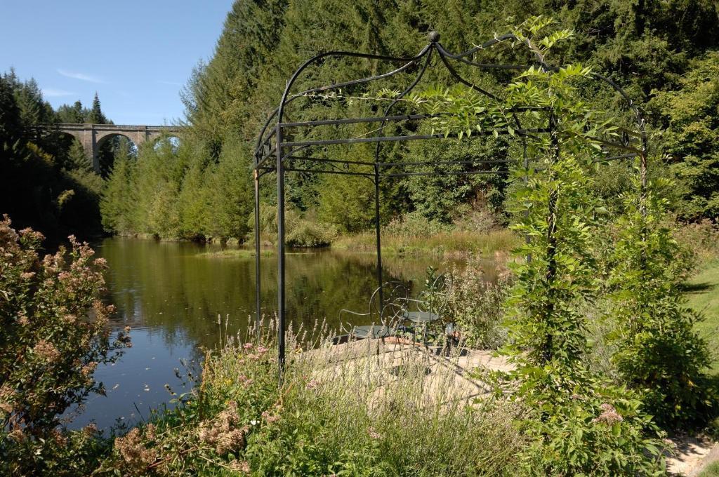 Chambres d'hôtes Le Moulin des Farges Meymac Exterior foto
